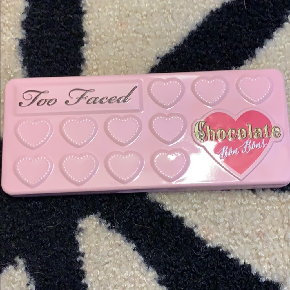 Too Faced Chocolate Bon Bon palette